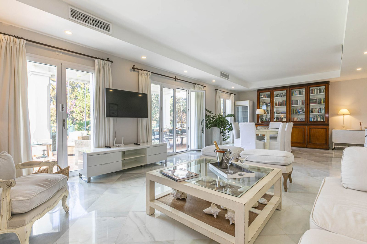 Huis te koop in Elviria | 5 slaapkamers H5081137