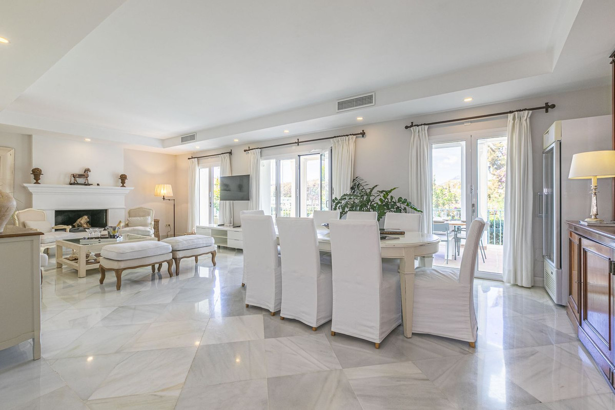Huis te koop in Elviria | 5 slaapkamers H5081137