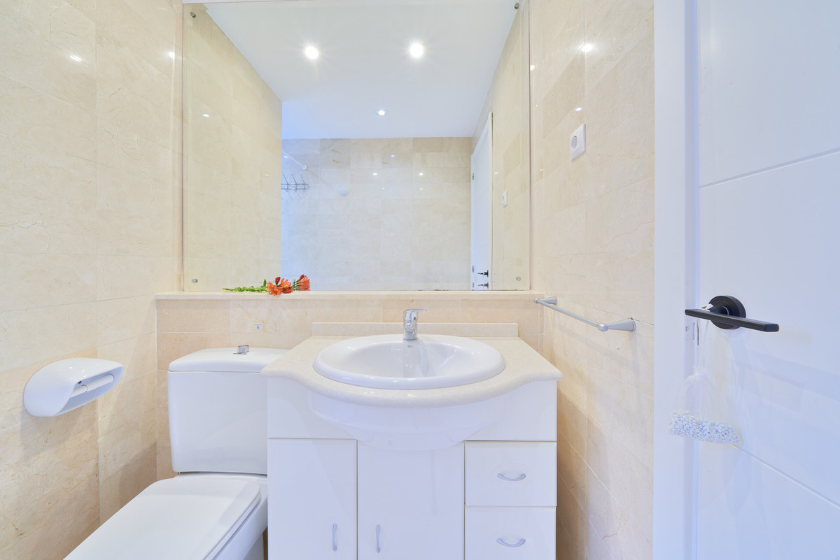 Appartement te koop in Elviria | 2 slaapkamers H5081608