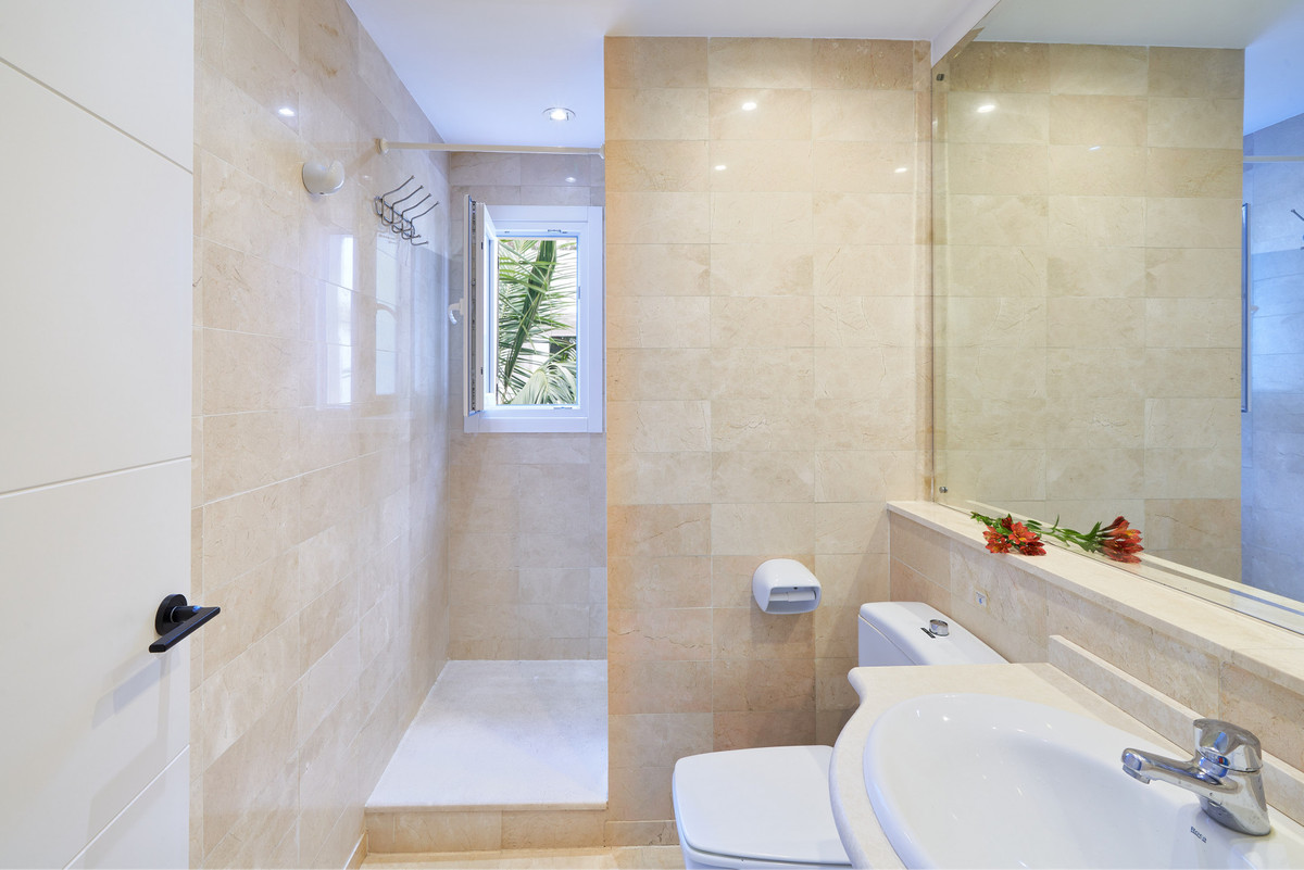 Appartement te koop in Elviria | 2 slaapkamers H5081608