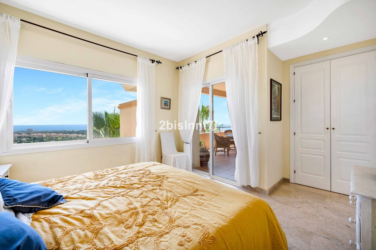 Appartement te koop in Elviria | 3 slaapkamers H5131633