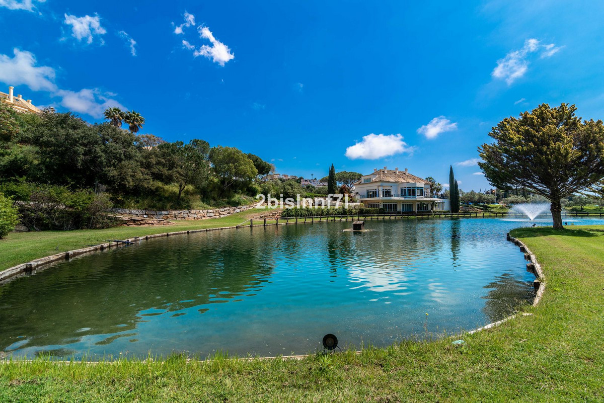 Appartement te koop in Elviria | 3 slaapkamers H5131633