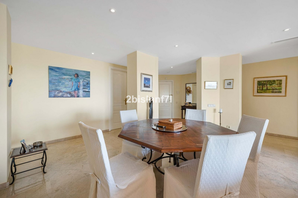 Appartement te koop in Elviria | 3 slaapkamers H5131633