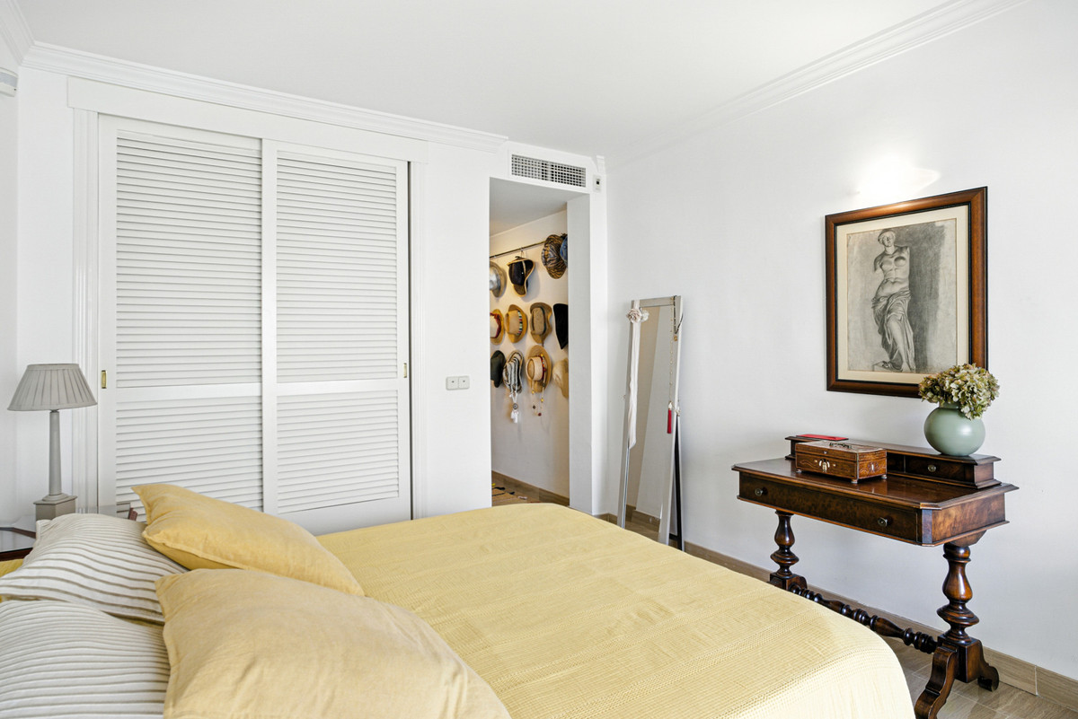 Appartement te koop in Elviria | 2 slaapkamers H5132773
