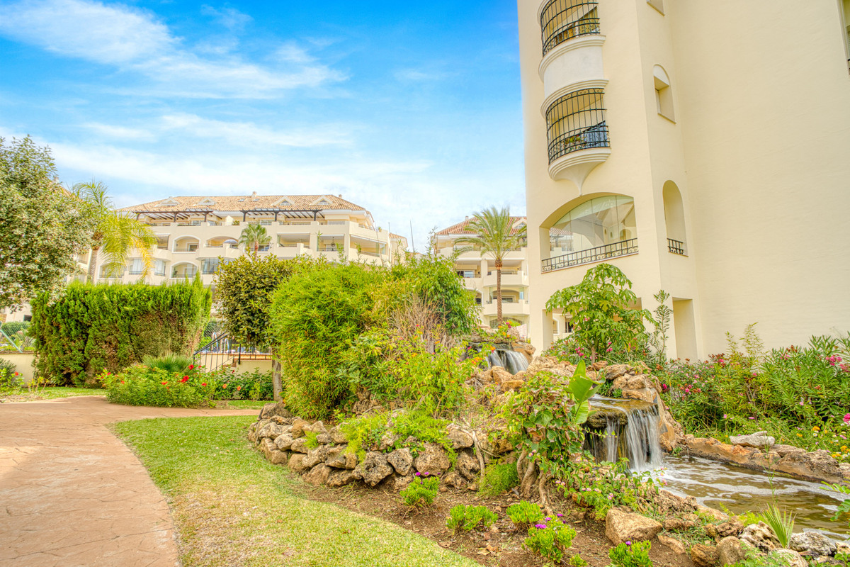 Appartement te koop in Elviria | 2 slaapkamers H5132773