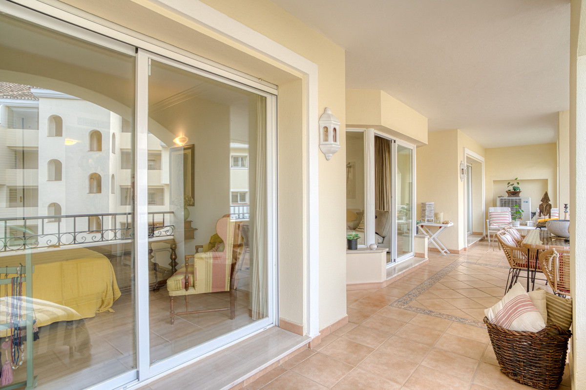 Appartement te koop in Elviria | 2 slaapkamers H5132773
