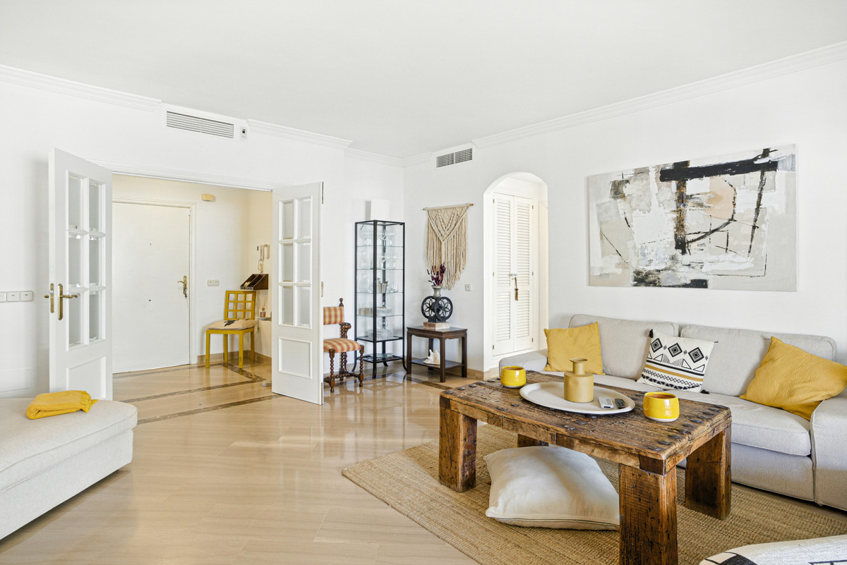 Appartement te koop in Elviria | 2 slaapkamers H5132773