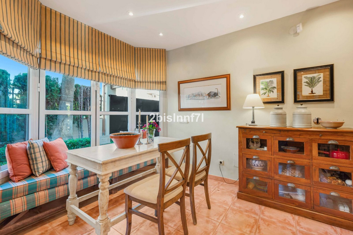 Huis te koop in Elviria | 4 slaapkamers H5220157