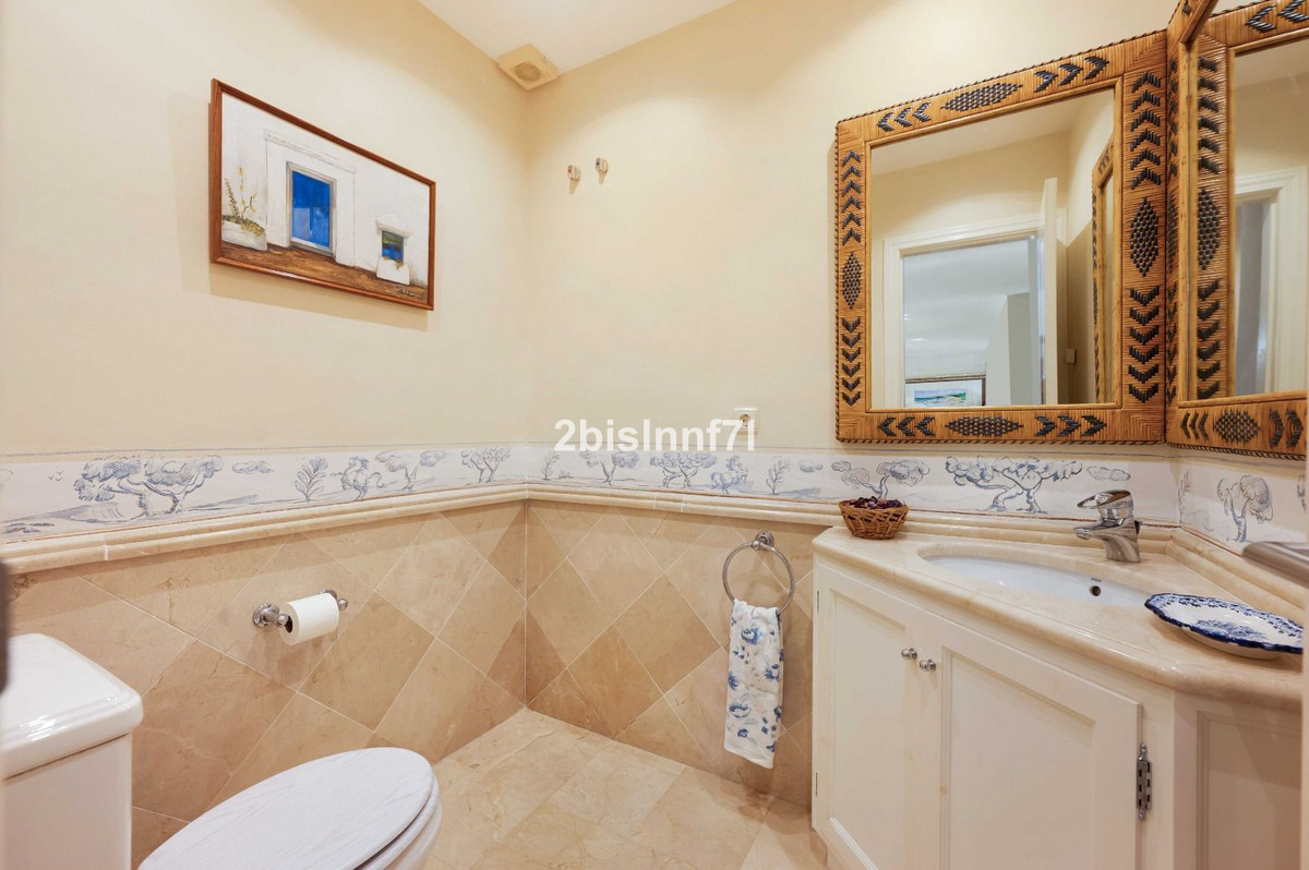 Huis te koop in Elviria | 4 slaapkamers H5220157