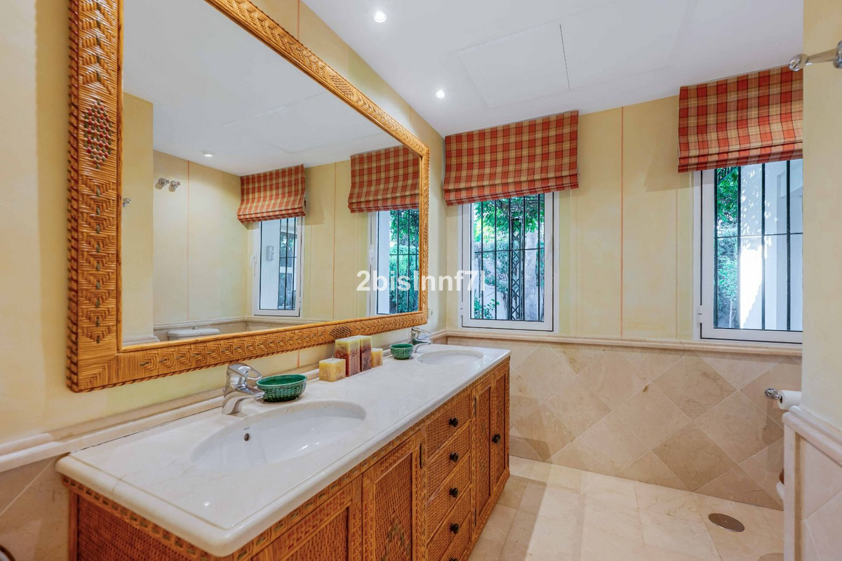 Huis te koop in Elviria | 4 slaapkamers H5220157