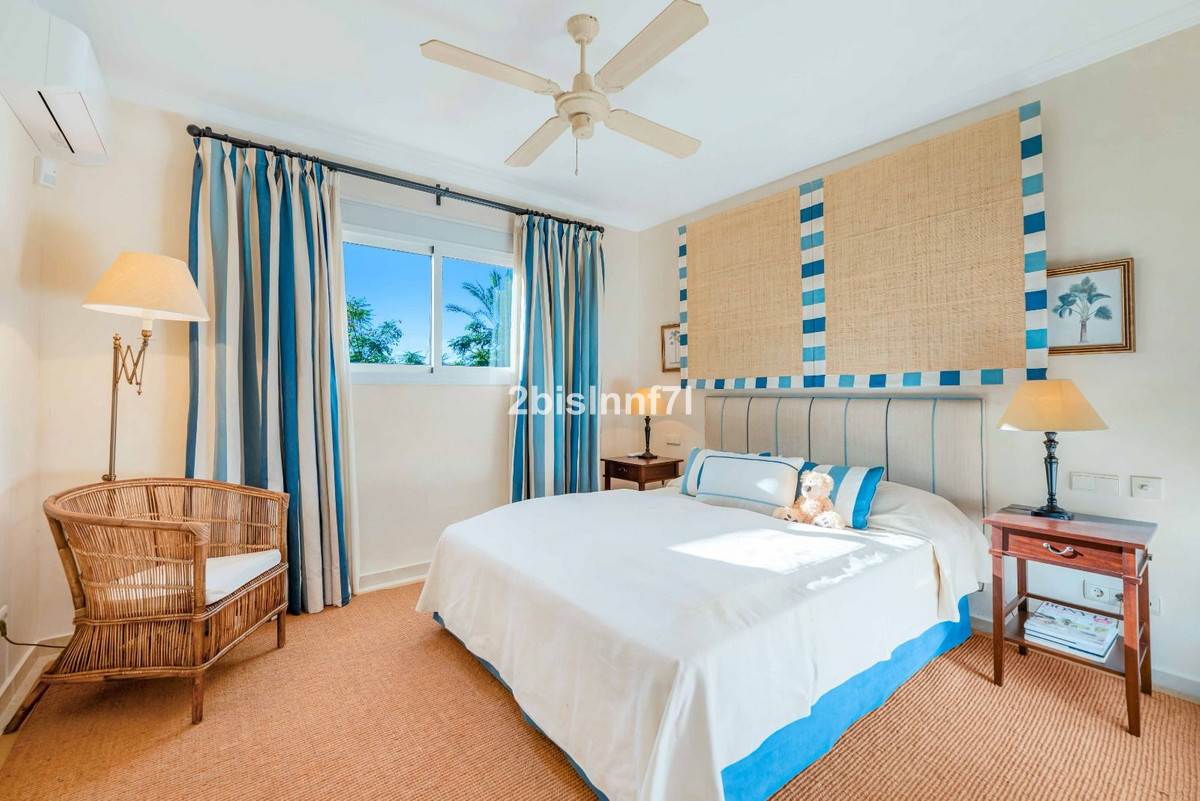 Huis te koop in Elviria | 4 slaapkamers H5220157