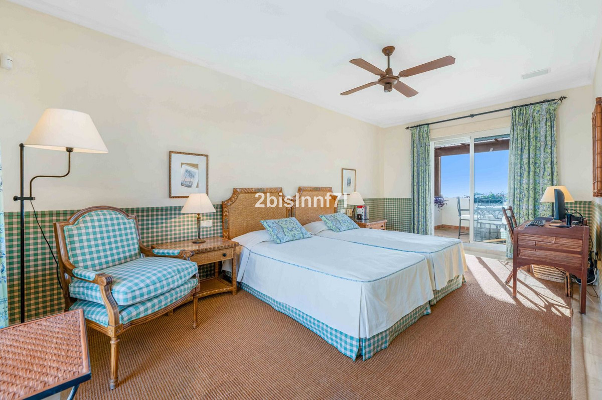 Huis te koop in Elviria | 4 slaapkamers H5220157
