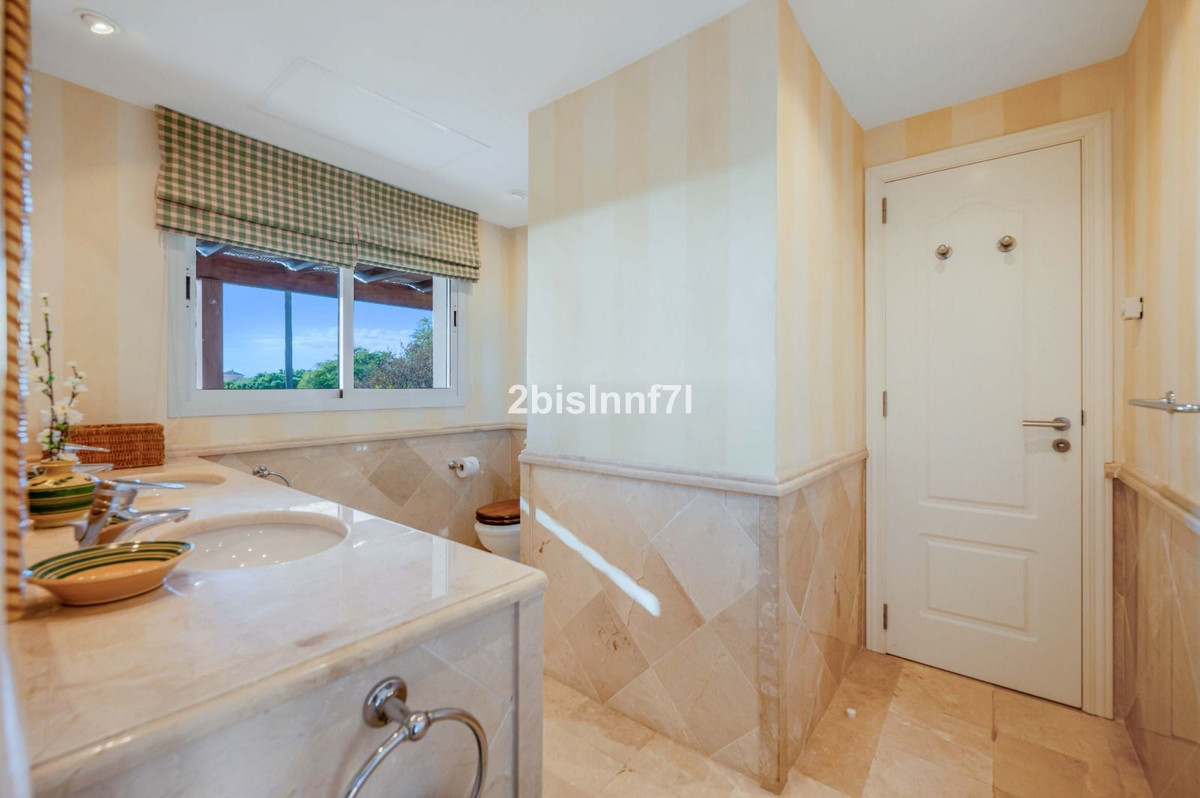 Huis te koop in Elviria | 4 slaapkamers H5220157