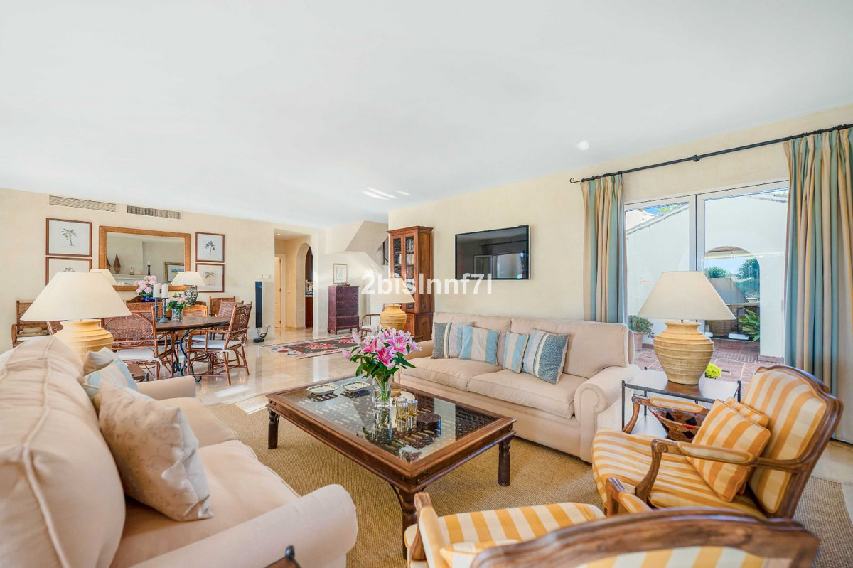 Huis te koop in Elviria | 4 slaapkamers H5220157
