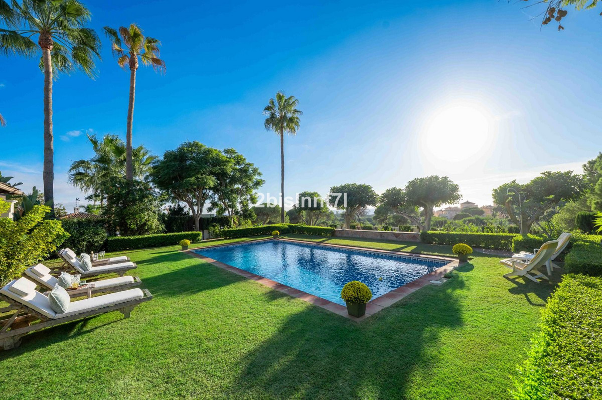 Huis te koop in Elviria | 4 slaapkamers H5220157