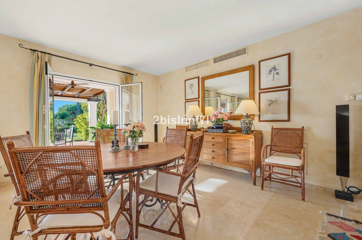 Huis te koop in Elviria | 4 slaapkamers H5220157
