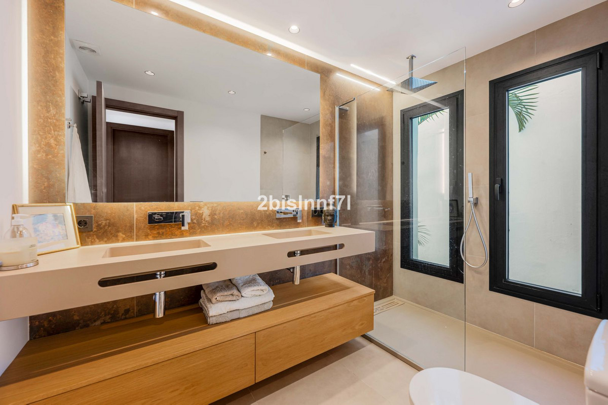 Huis te koop in Elviria | 4 slaapkamers H5227732