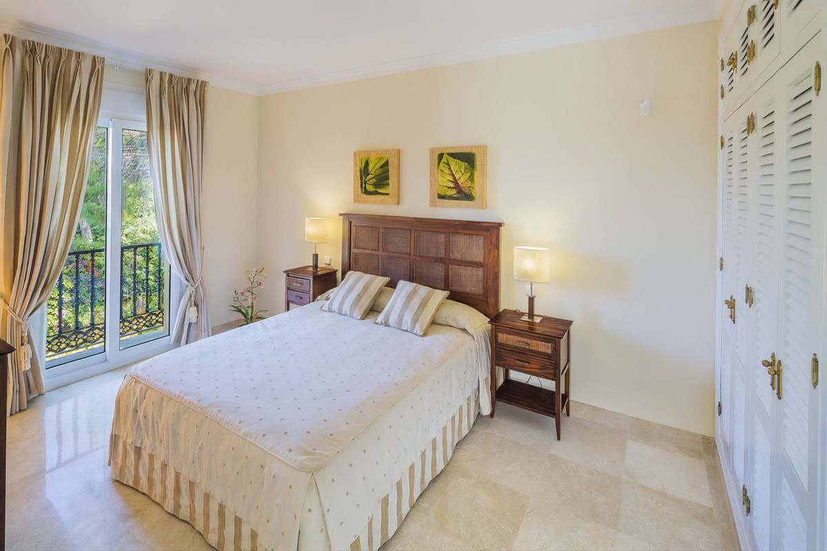 Huis te koop in Elviria | 4 slaapkamers H5251219