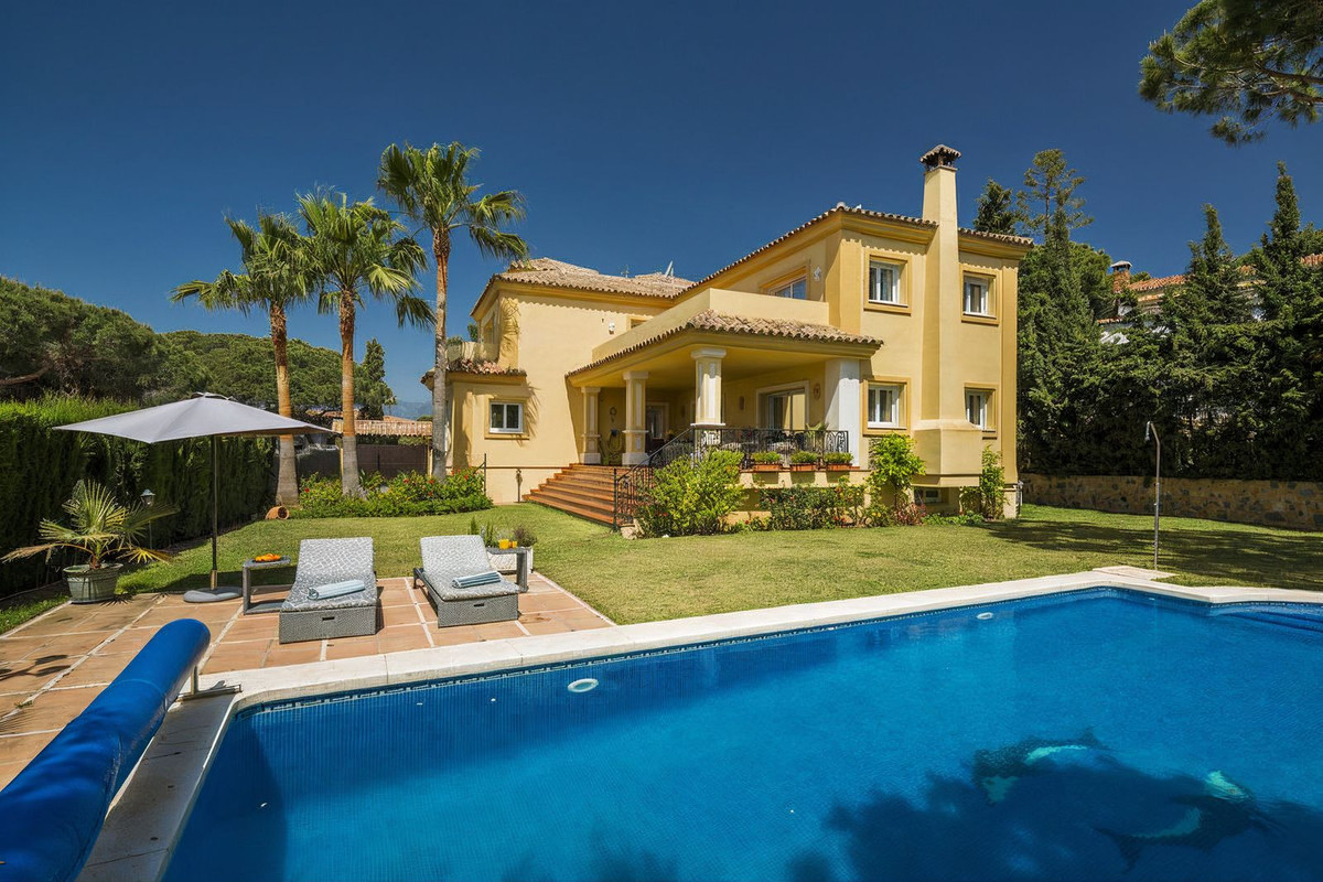 Huis te koop in Elviria | 4 slaapkamers H5251219