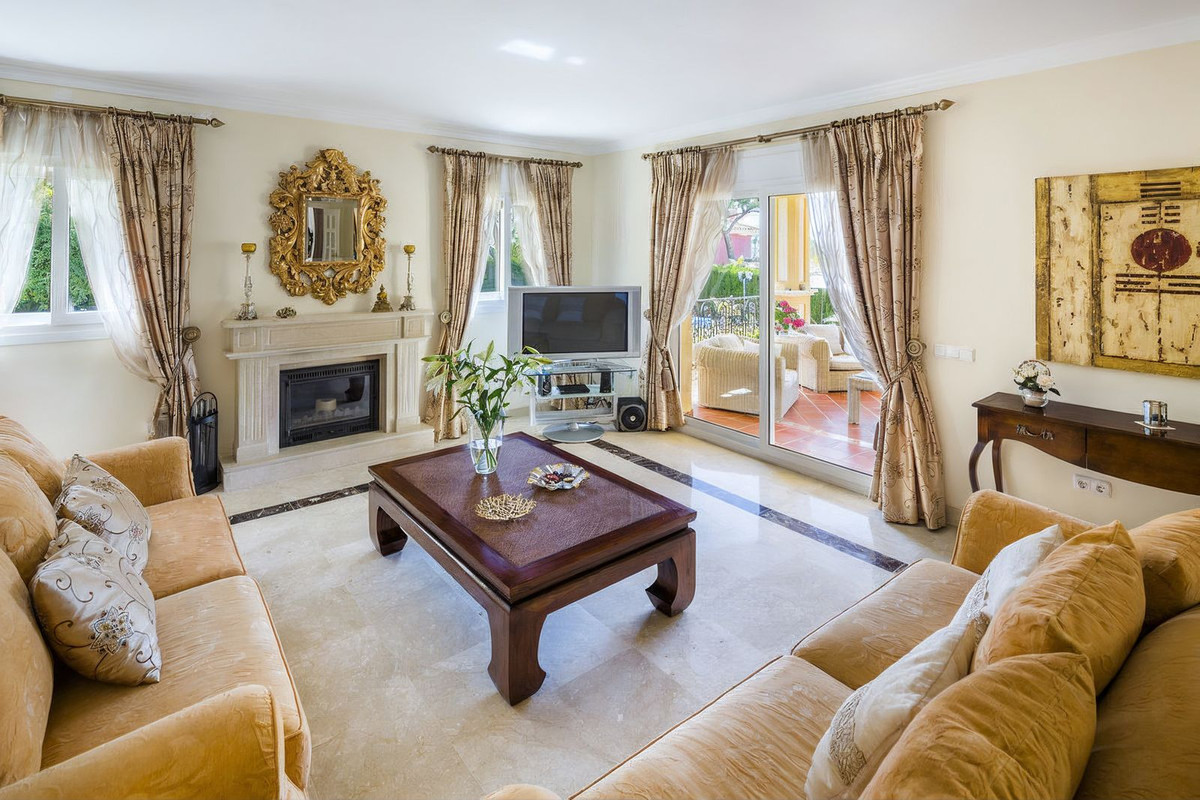 Huis te koop in Elviria | 4 slaapkamers H5251219