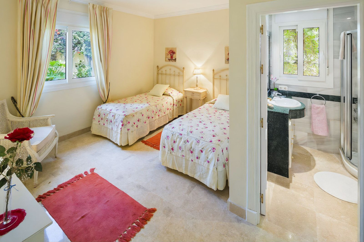 Huis te koop in Elviria | 4 slaapkamers H5251219