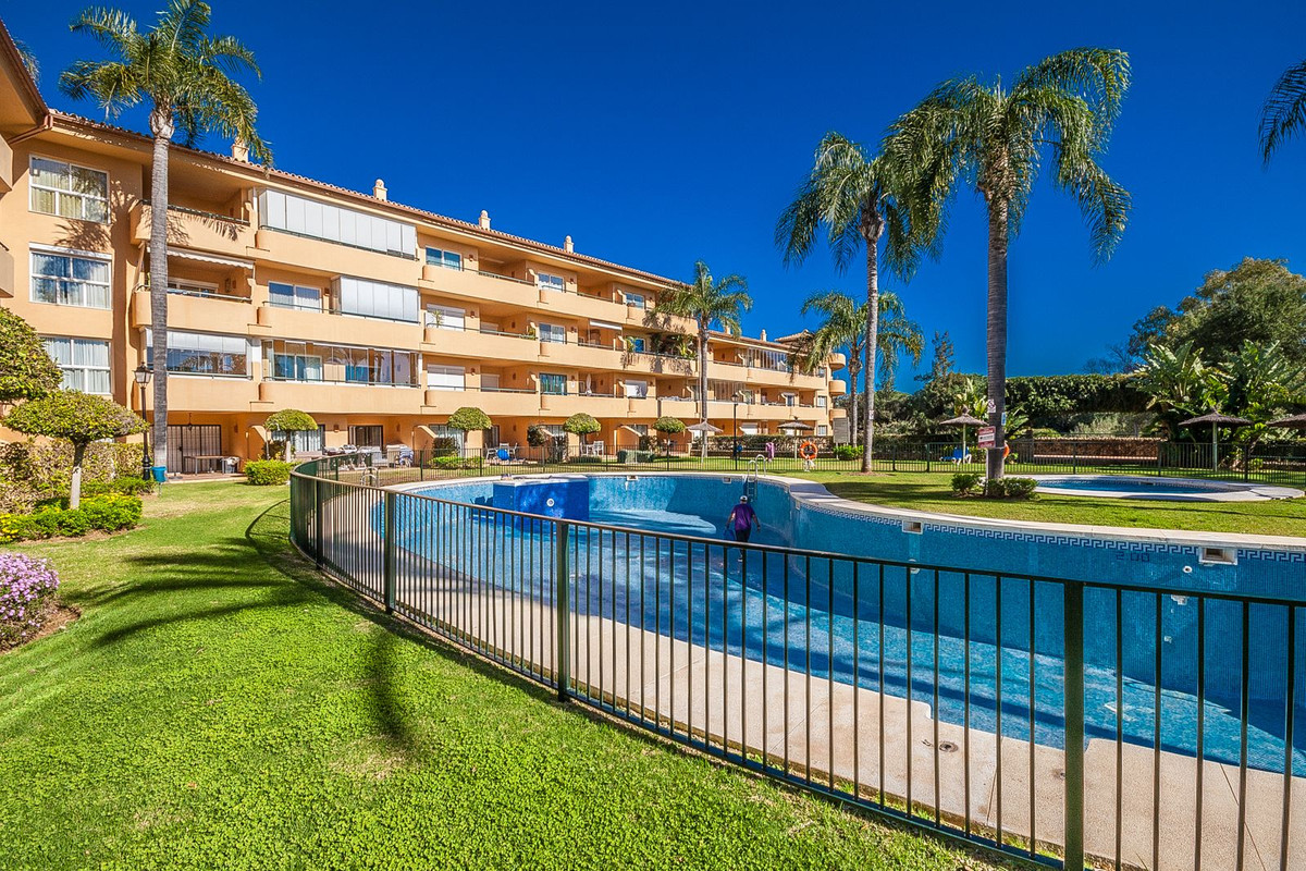 Appartement te koop in Elviria | 2 slaapkamers H5308675