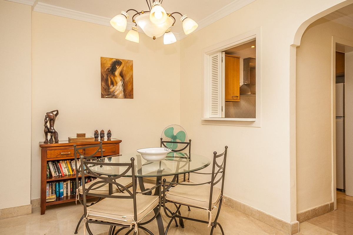 Appartement te koop in Elviria | 2 slaapkamers H5308675