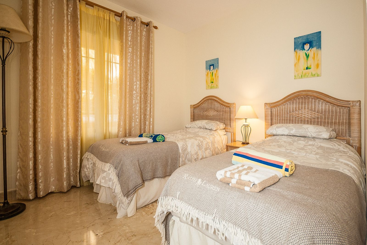 Appartement te koop in Elviria | 2 slaapkamers H5308675