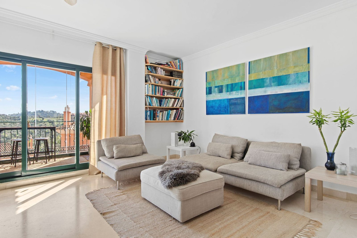 Appartement te koop in Elviria | 2 slaapkamers H5311822