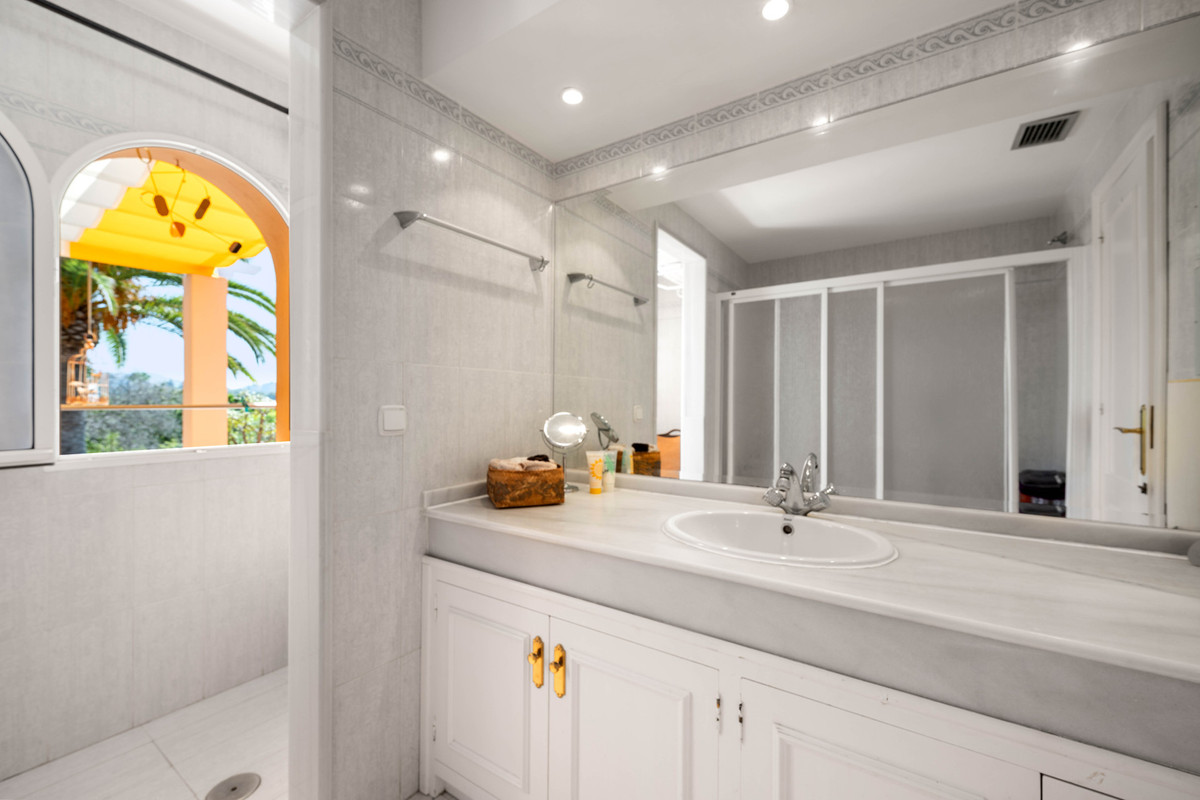 Huis te koop in Elviria | 5 slaapkamers H5322091