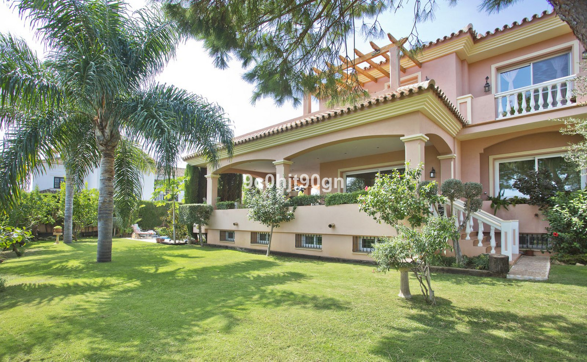 Huis te koop in Elviria | 5 slaapkamers H5329729