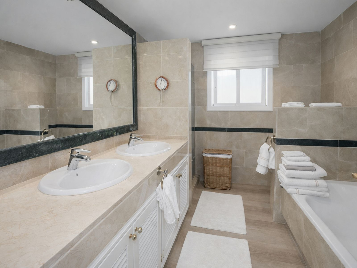 Appartement te koop in Elviria | 2 slaapkamers H5330488