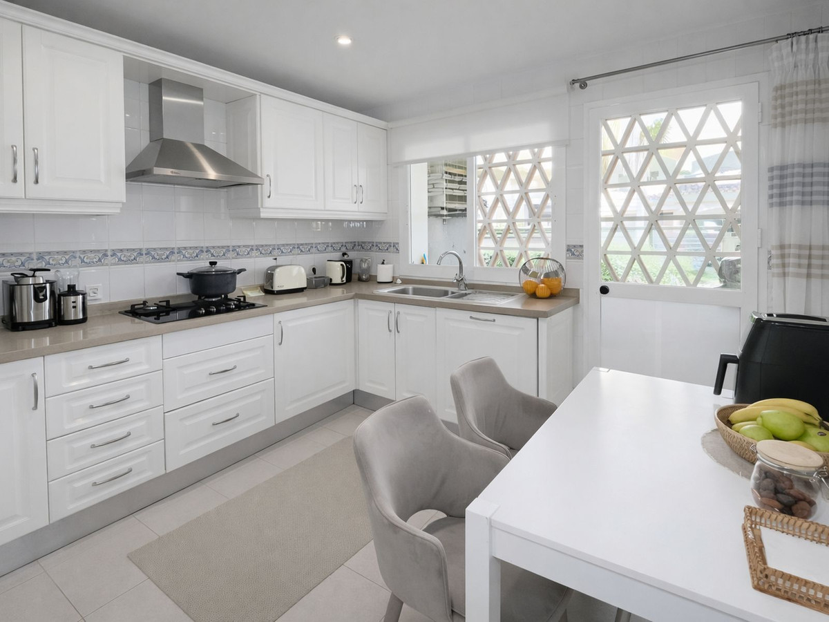 Appartement te koop in Elviria | 2 slaapkamers H5330488