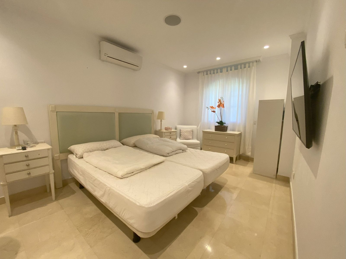 Huis te koop in Elviria | 7 slaapkamers H5339131