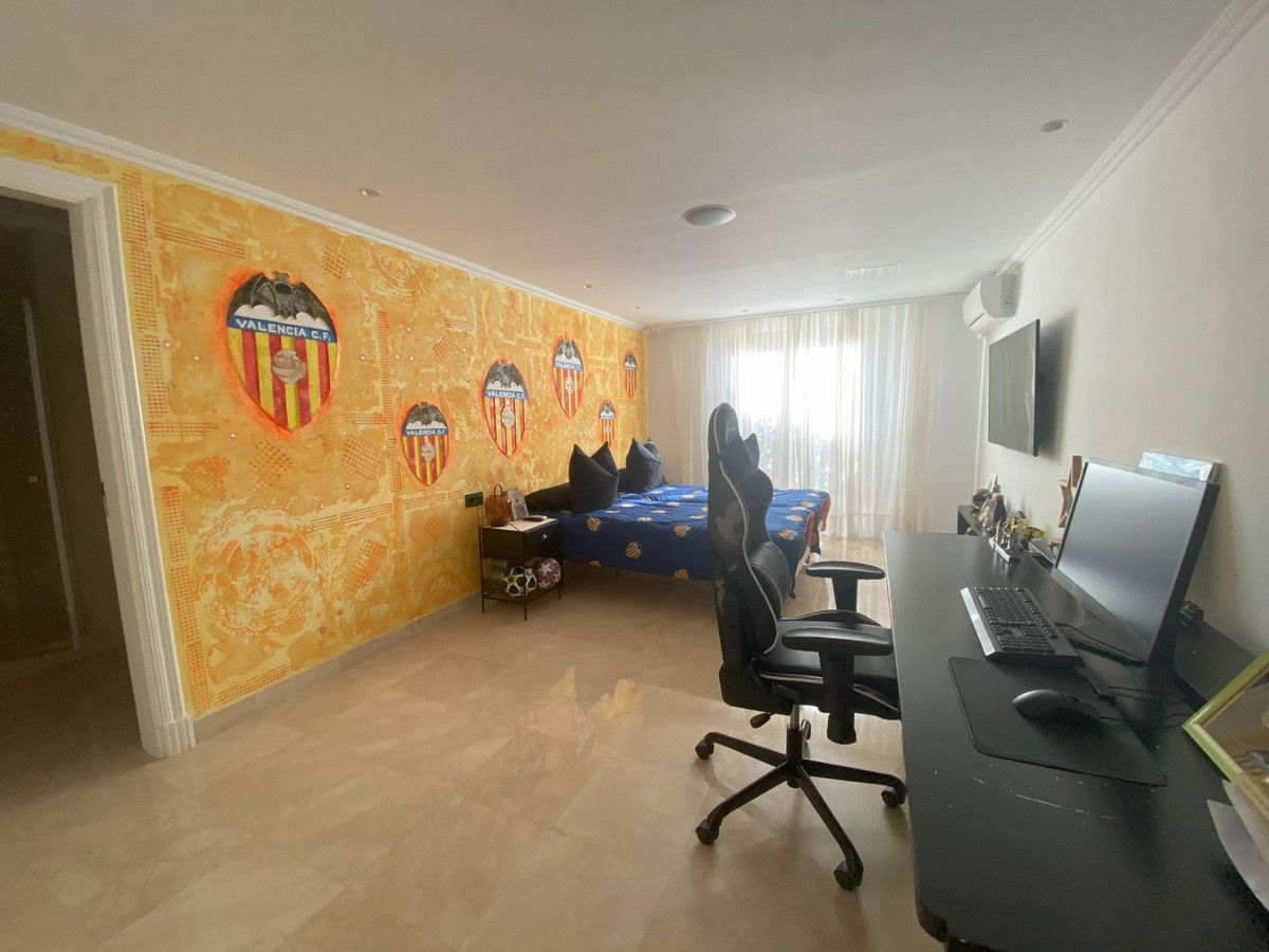 Huis te koop in Elviria | 7 slaapkamers H5339131