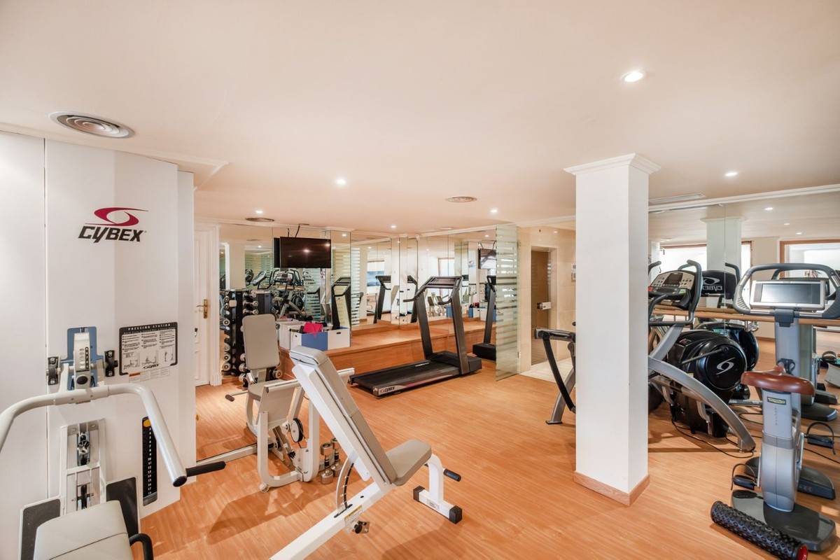 Huis te koop in Elviria | 7 slaapkamers H5339131