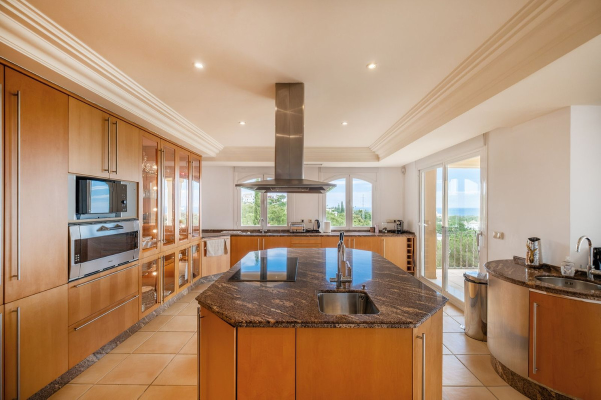 Huis te koop in Elviria | 7 slaapkamers H5339131