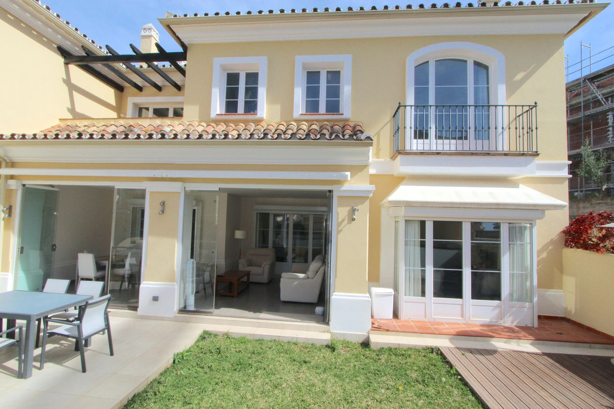 Huis te koop in Elviria | 3 slaapkamers H5349313