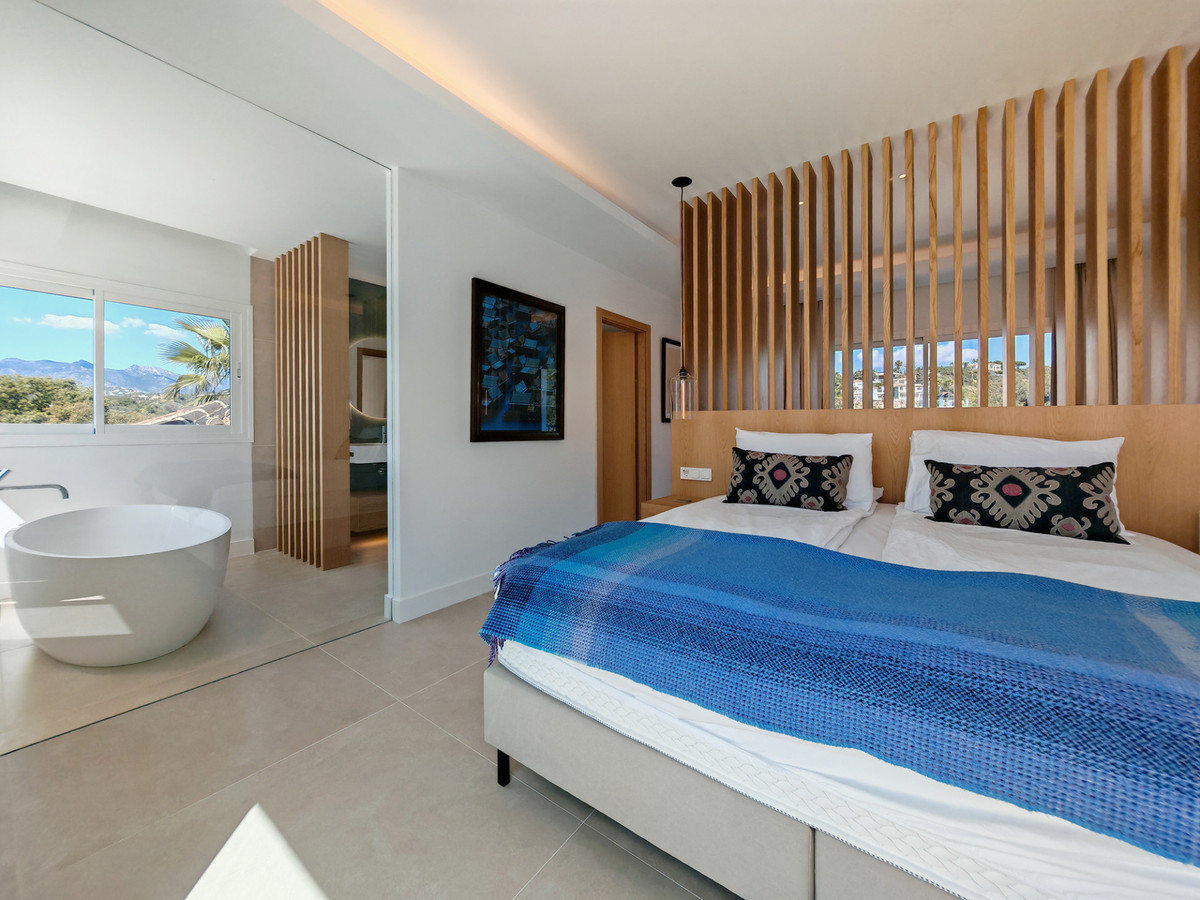 Huis te koop in Elviria | 4 slaapkamers H5349502