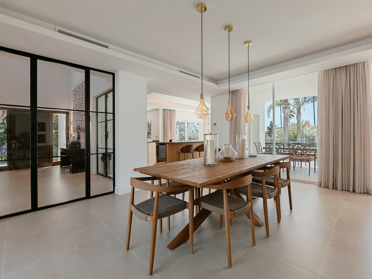 Huis te koop in Elviria | 4 slaapkamers H5349502