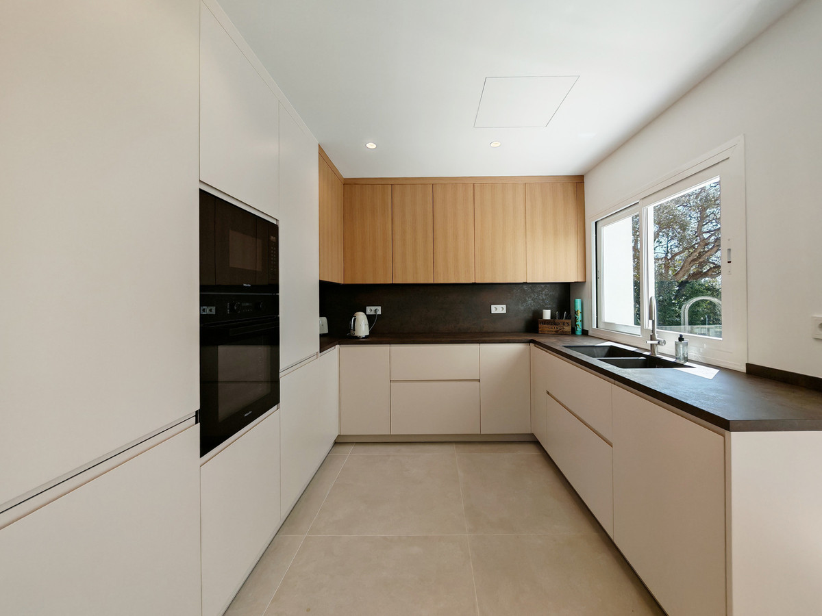 Huis te koop in Elviria | 4 slaapkamers H5349502