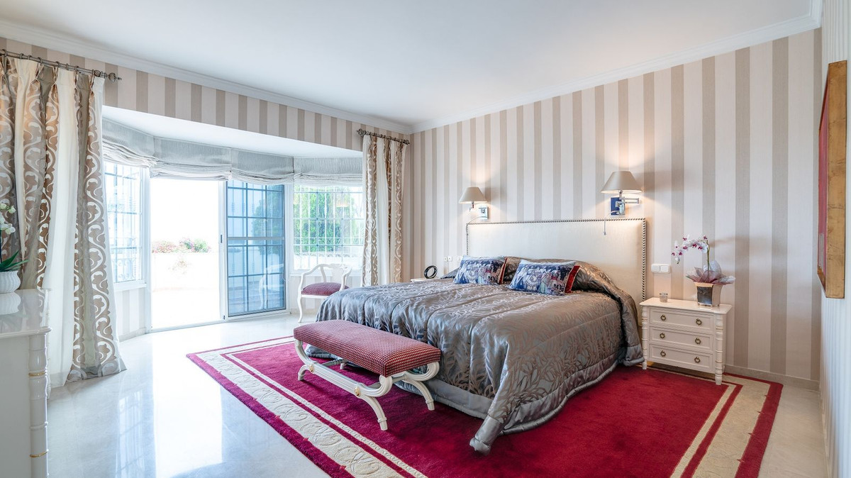 Huis te koop in Elviria | 5 slaapkamers H5360425