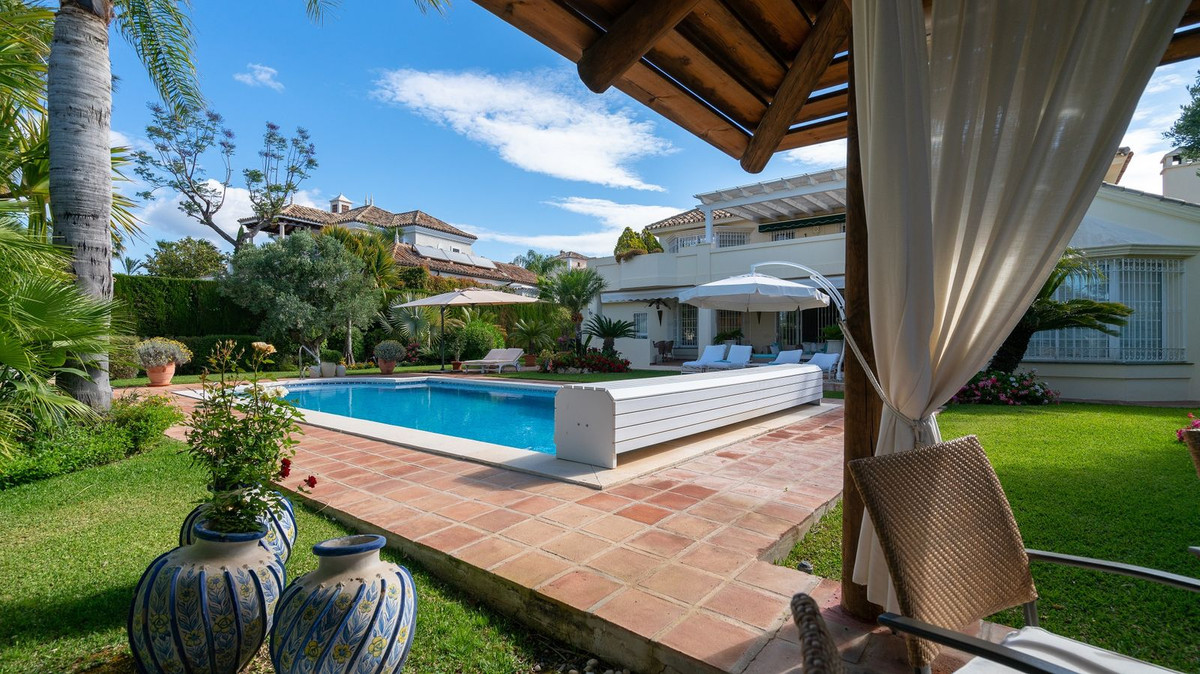 Huis te koop in Elviria | 5 slaapkamers H5360425