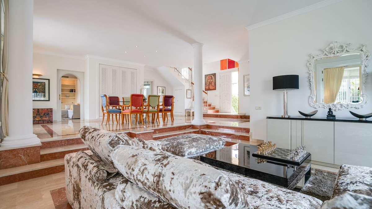 Huis te koop in Elviria | 5 slaapkamers H5360425