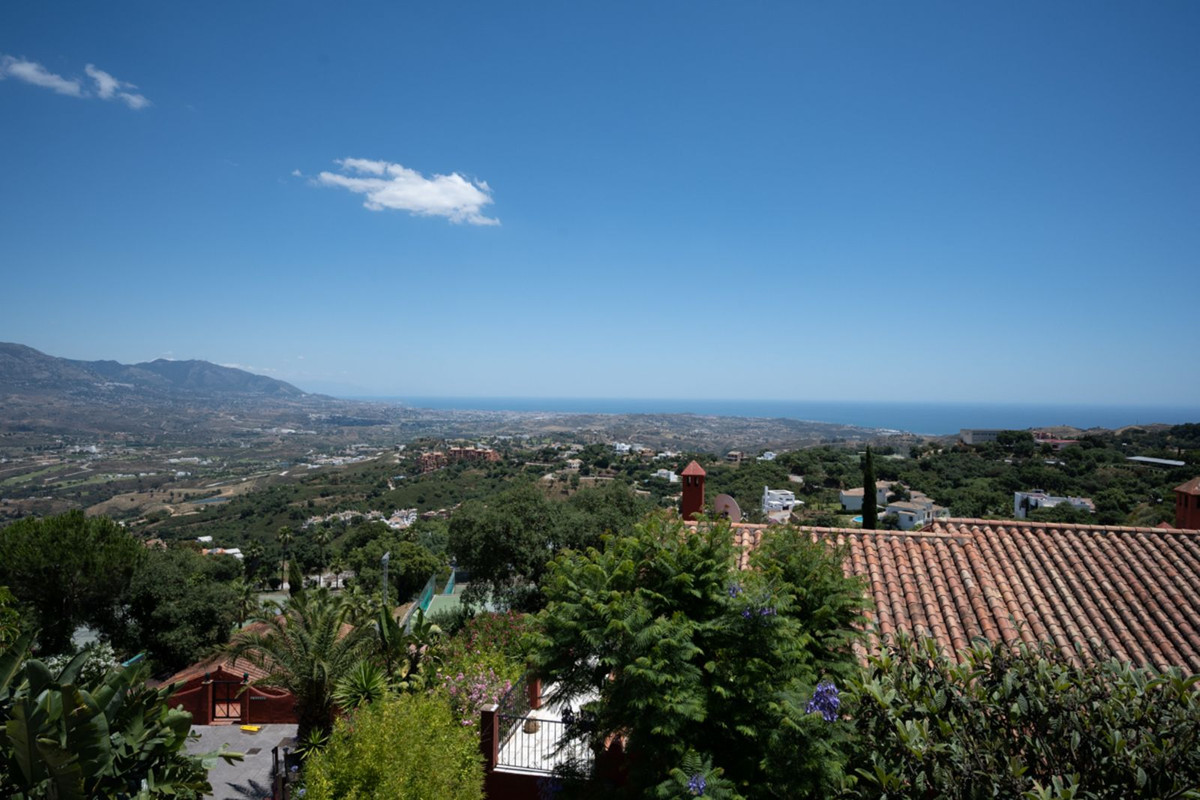 Huis te koop in Elviria | 4 slaapkamers H5383630
