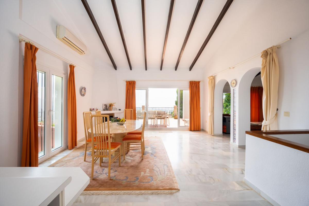 Huis te koop in Elviria | 4 slaapkamers H5383630