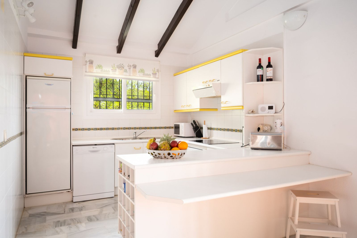Huis te koop in Elviria | 4 slaapkamers H5383630