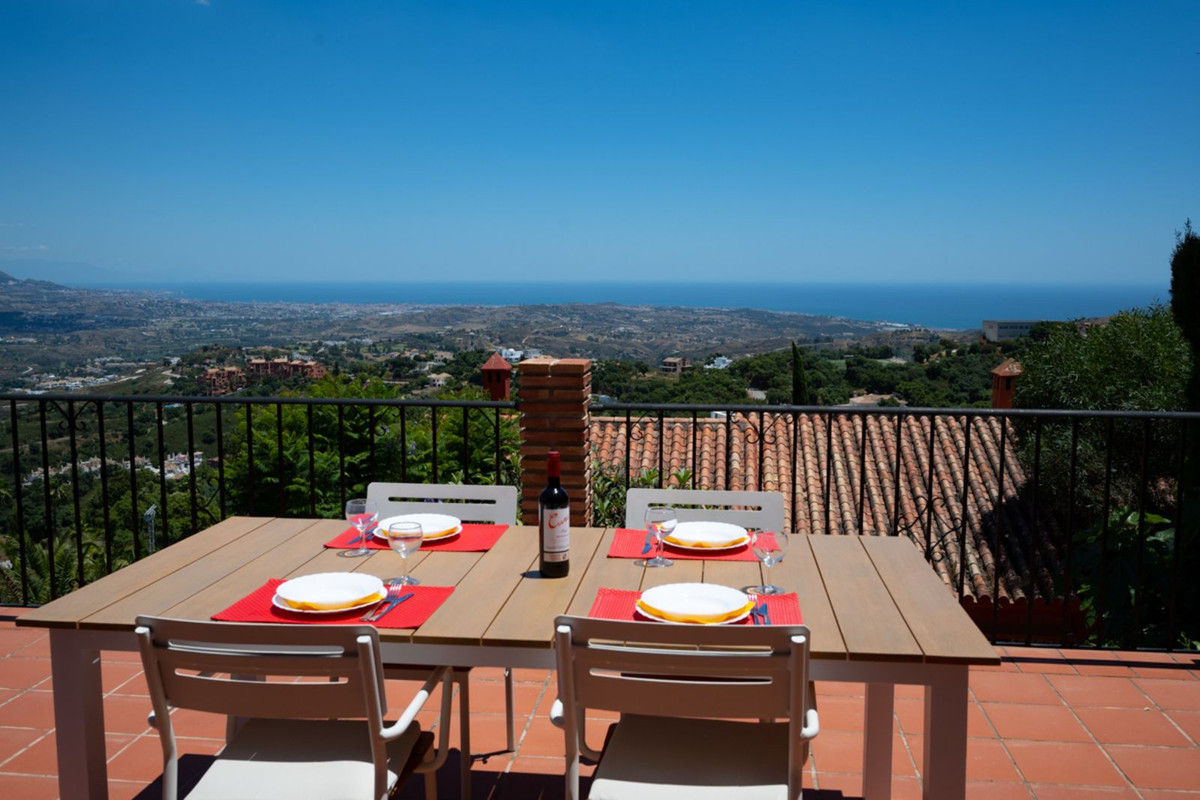 Huis te koop in Elviria | 4 slaapkamers H5383630