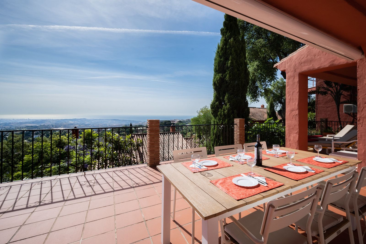Huis te koop in Elviria | 4 slaapkamers H5383630