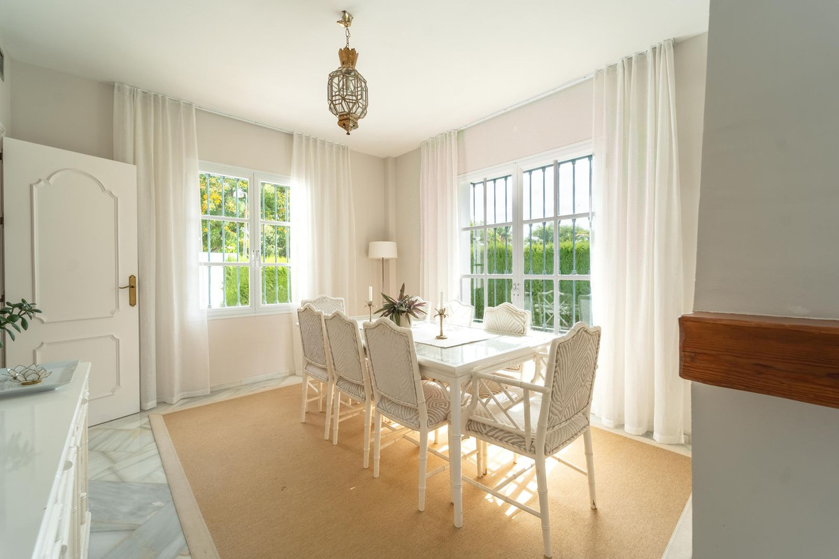 Huis te koop in Elviria | 4 slaapkamers H5418922